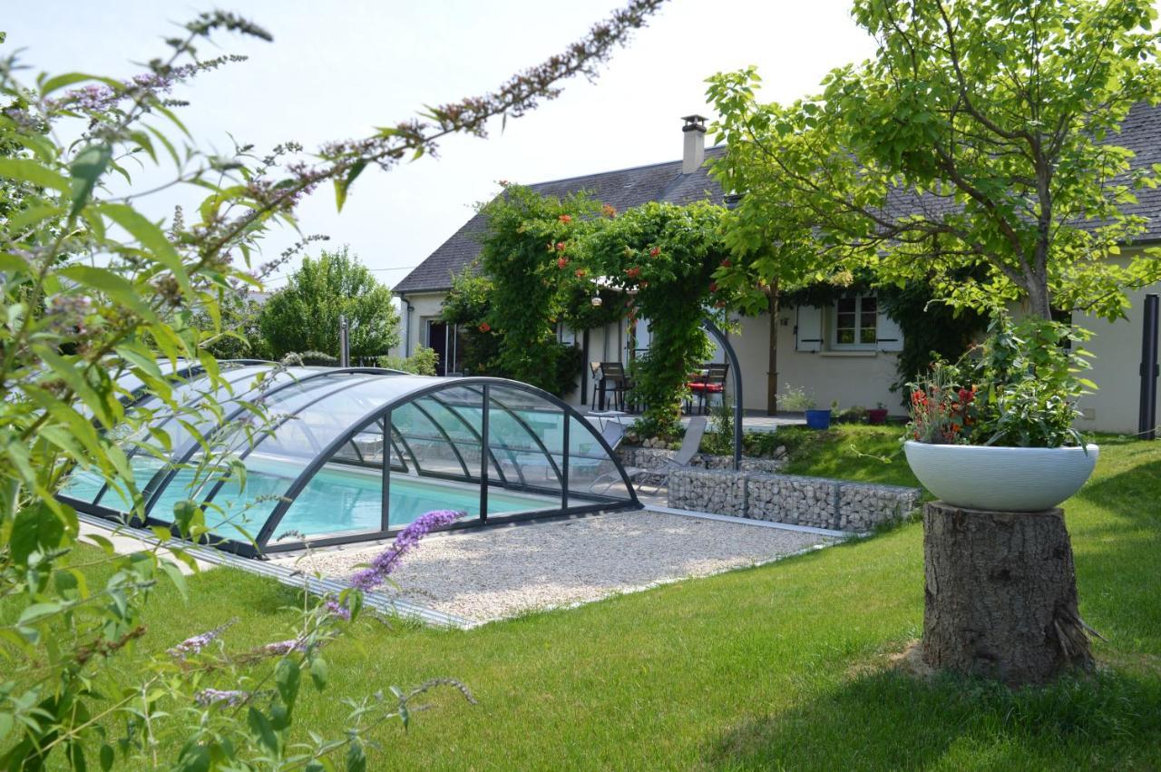 Au Coeur Du Bien Etre, Chambre D'Hotes Avec Piscine Chauffee Et Couverte, Spa, Sauna, Massages Monteaux Exteriér fotografie