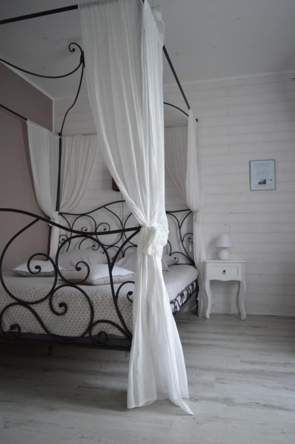 Au Coeur Du Bien Etre, Chambre D'Hotes Avec Piscine Chauffee Et Couverte, Spa, Sauna, Massages Monteaux Exteriér fotografie