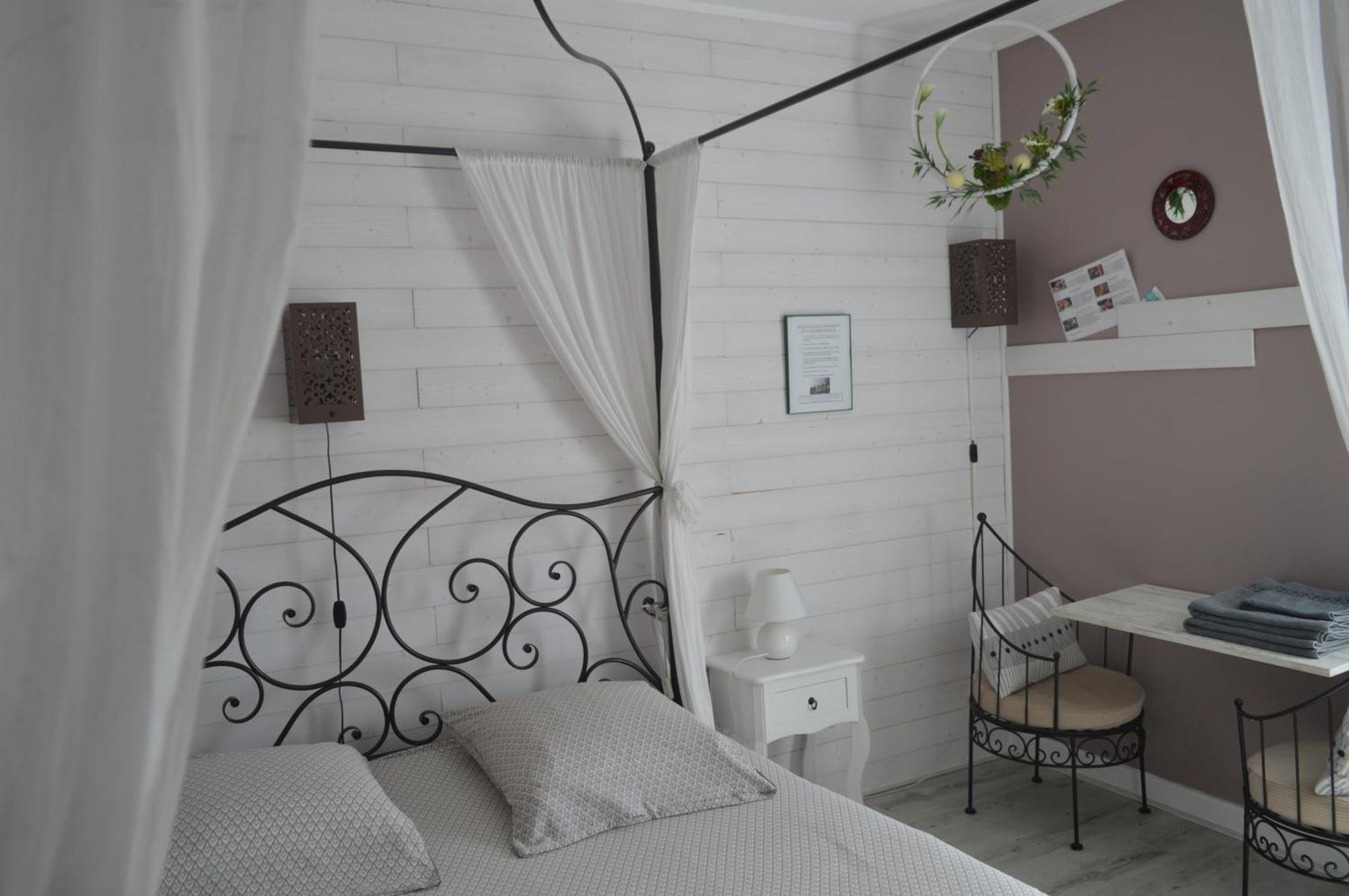 Au Coeur Du Bien Etre, Chambre D'Hotes Avec Piscine Chauffee Et Couverte, Spa, Sauna, Massages Monteaux Exteriér fotografie